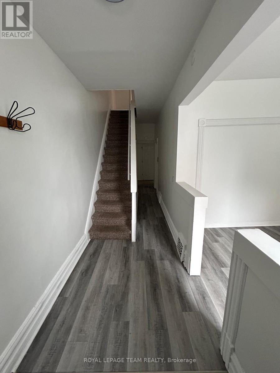 310 Cumberland Street, Ottawa, Ontario  K1N 7H9 - Photo 4 - X12430883