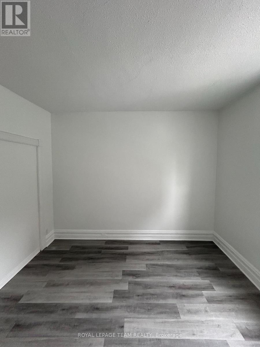 310 Cumberland Street, Ottawa, Ontario  K1N 7H9 - Photo 5 - X12430883