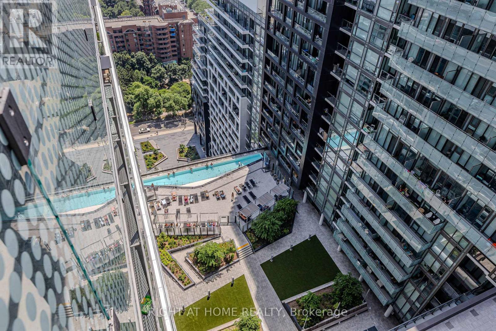 2616 - 70 Princess Street, Toronto, Ontario  M5A 0X6 - Photo 38 - C12430885