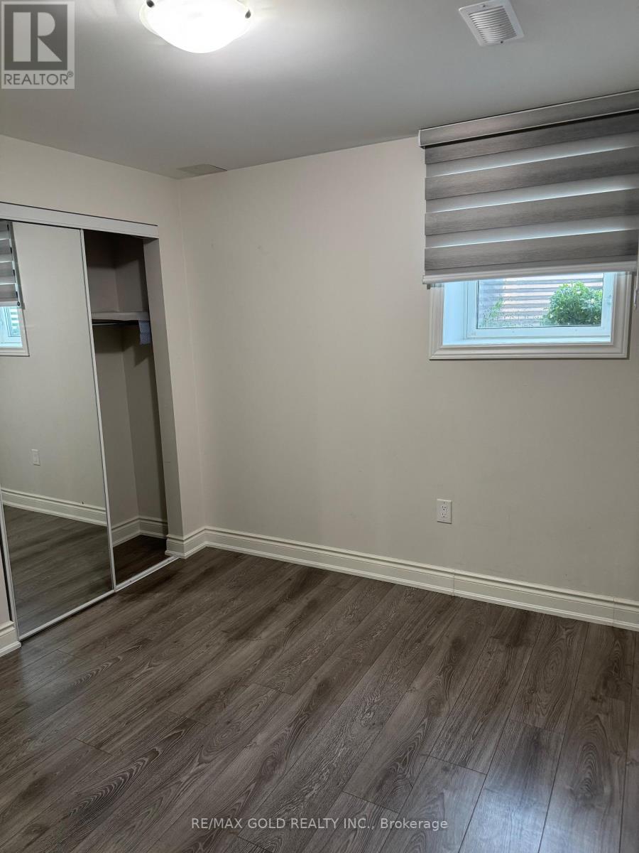 13 Leadenhall Rd ( Bsmt ) Road, Brampton, Ontario  L7A 0B2 - Photo 16 - W12430825