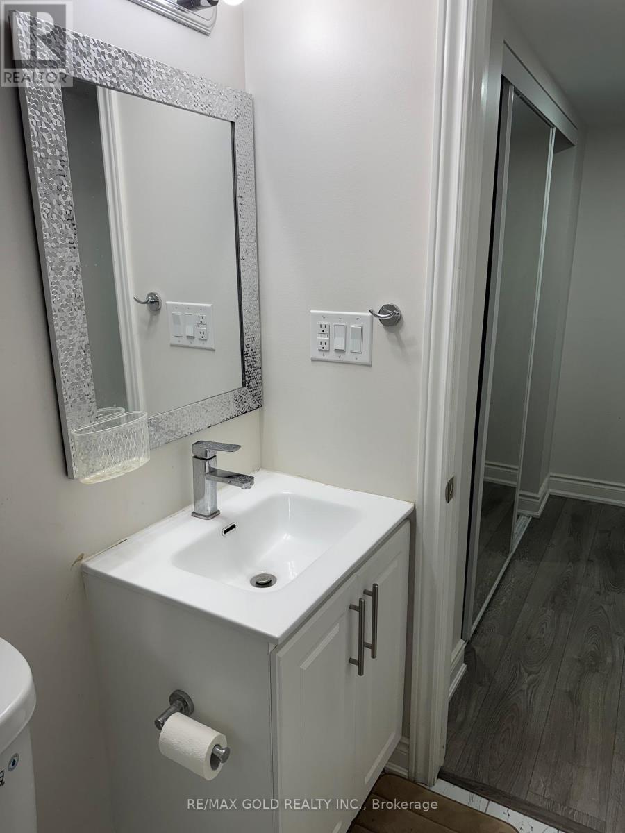 13 Leadenhall Rd ( Bsmt ) Road, Brampton, Ontario  L7A 0B2 - Photo 20 - W12430825