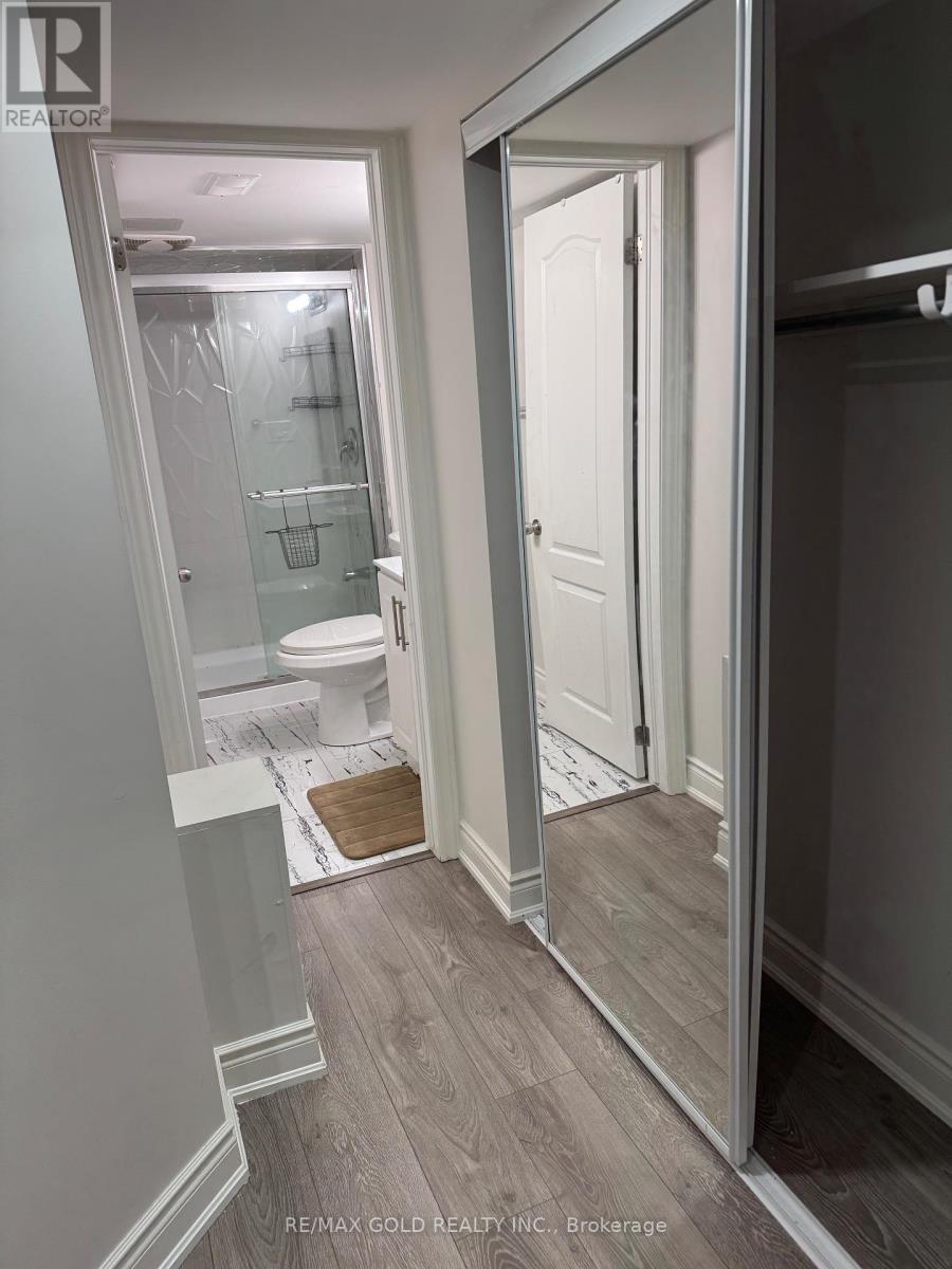 13 Leadenhall Rd ( Bsmt ) Road, Brampton, Ontario  L7A 0B2 - Photo 18 - W12430825