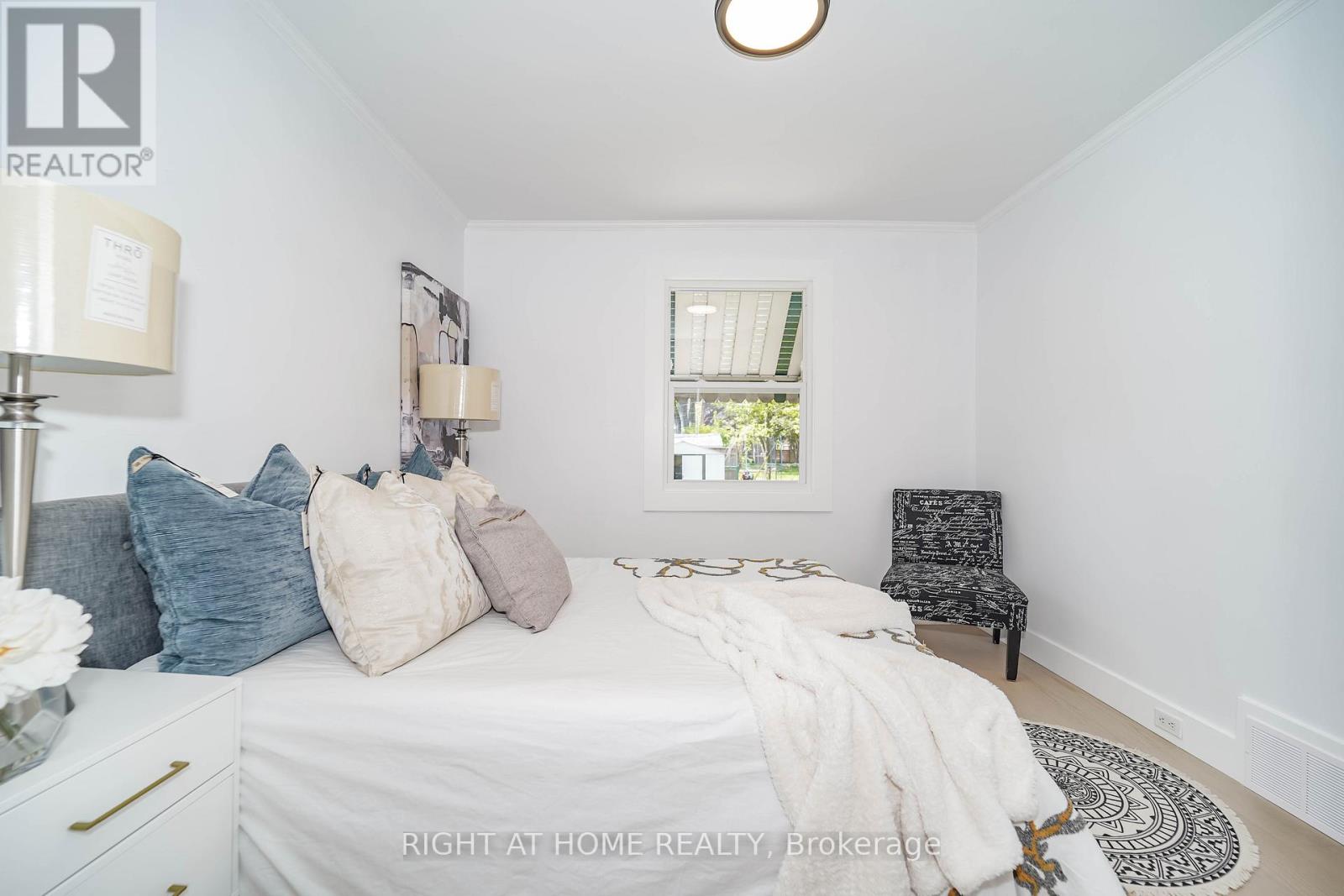 1360 Woodbine Avenue, Toronto, Ontario  M4C 4G5 - Photo 17 - E12430884
