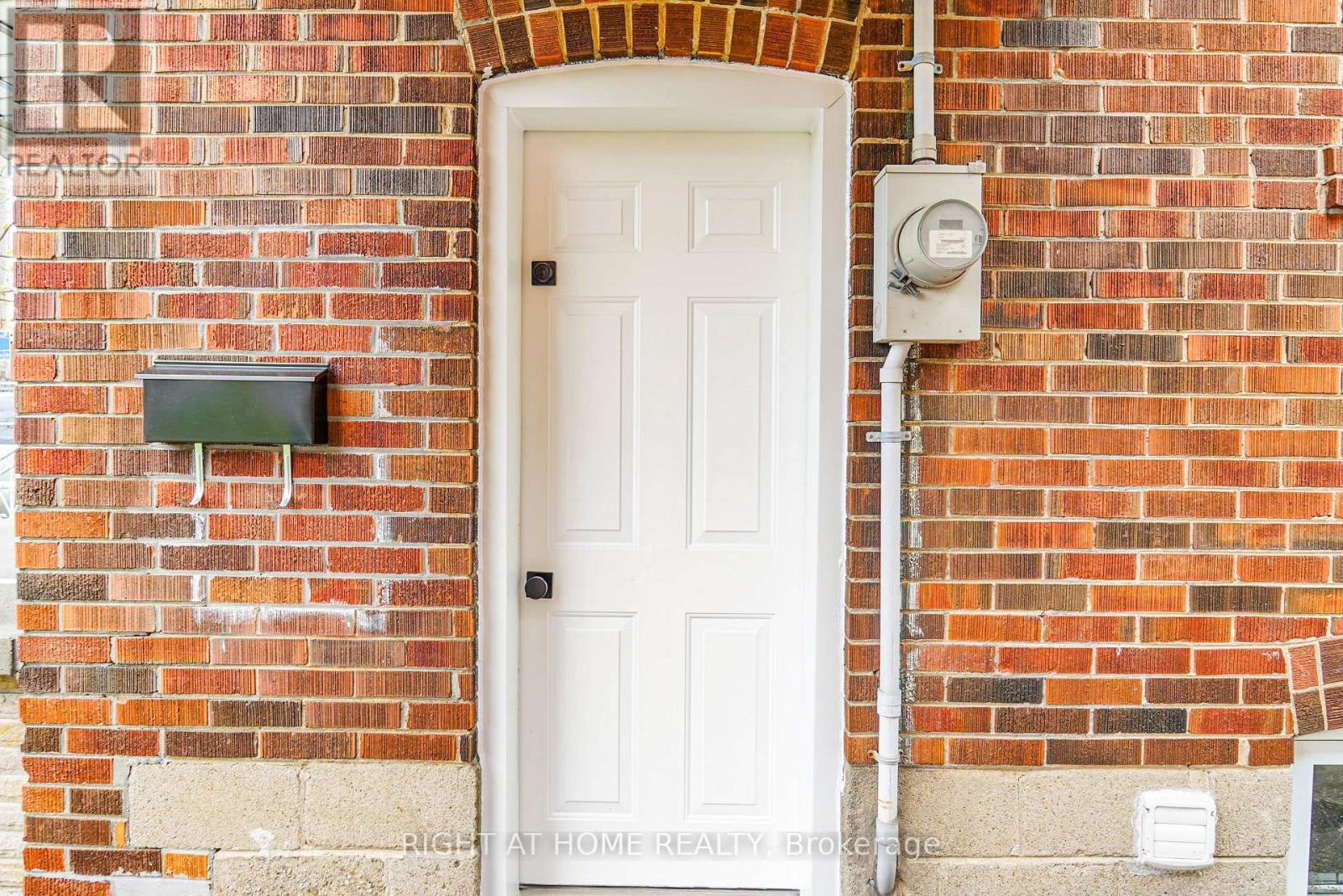 1360 Woodbine Avenue, Toronto, Ontario  M4C 4G5 - Photo 25 - E12430884