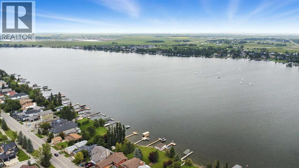 110 West Creek Springs, Chestermere, Alberta  T1X 1N7 - Photo 38 - A2245041