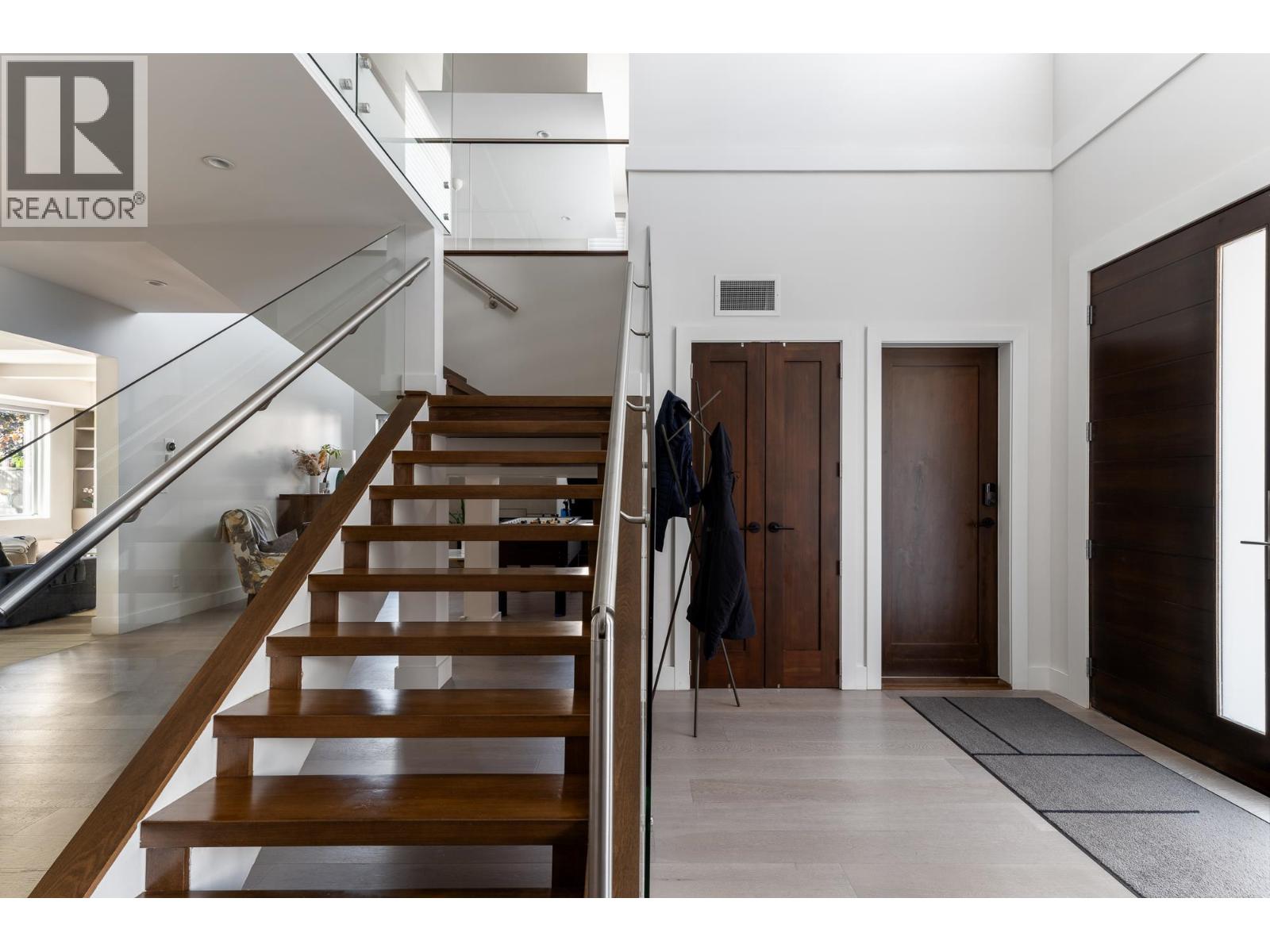 9571 Diamond Road, Richmond, British Columbia  V7E 1P5 - Photo 3 - R3052857