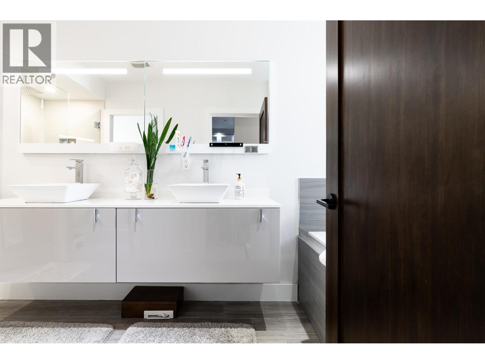 9571 Diamond Road, Richmond, British Columbia  V7E 1P5 - Photo 7 - R3052857