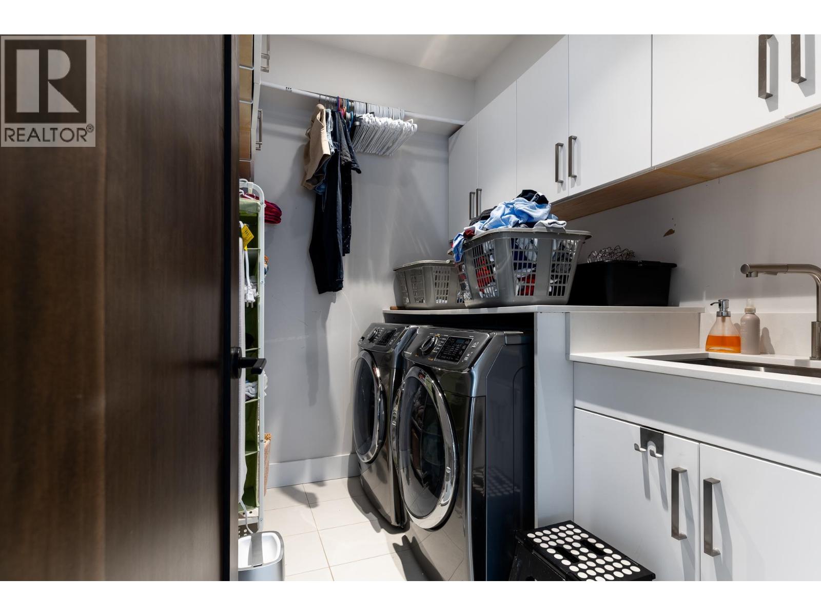 9571 Diamond Road, Richmond, British Columbia  V7E 1P5 - Photo 9 - R3052857