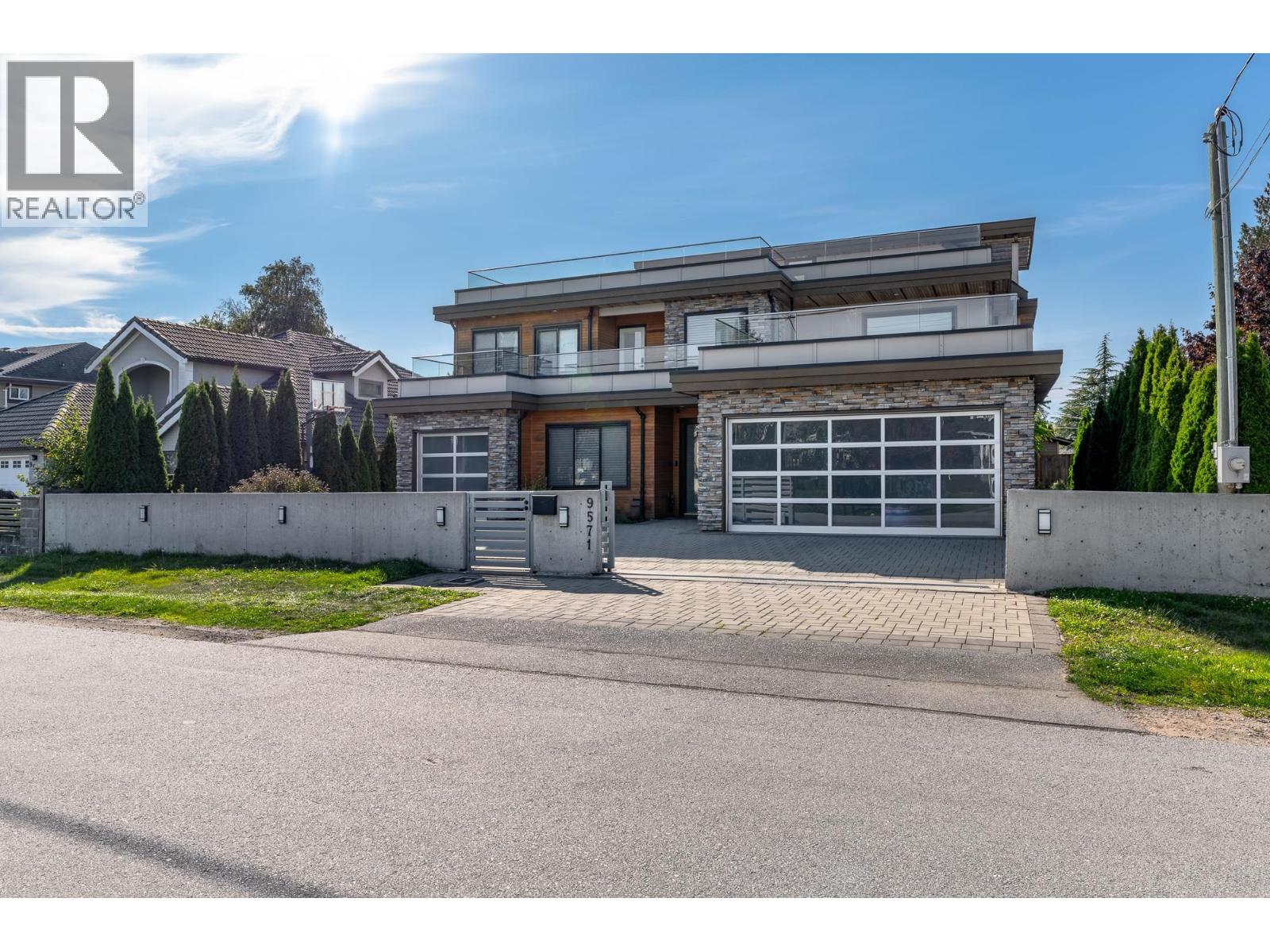 9571 DIAMOND ROAD, richmond, British Columbia