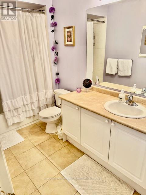 3374 Angel Pass Drive, Mississauga, Ontario  L5M 7K5 - Photo 14 - W12430174