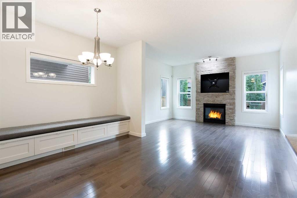 9 Cougar Ridge Rise Sw, Calgary, Alberta  T3H 0S7 - Photo 3 - A2249270