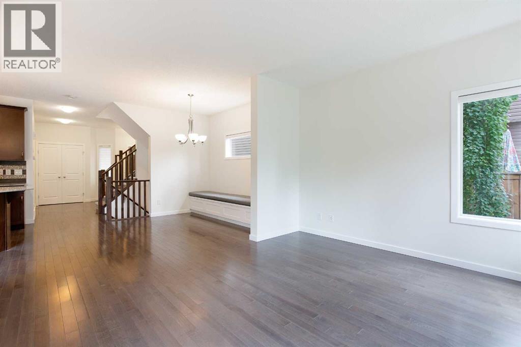 9 Cougar Ridge Rise Sw, Calgary, Alberta  T3H 0S7 - Photo 6 - A2249270