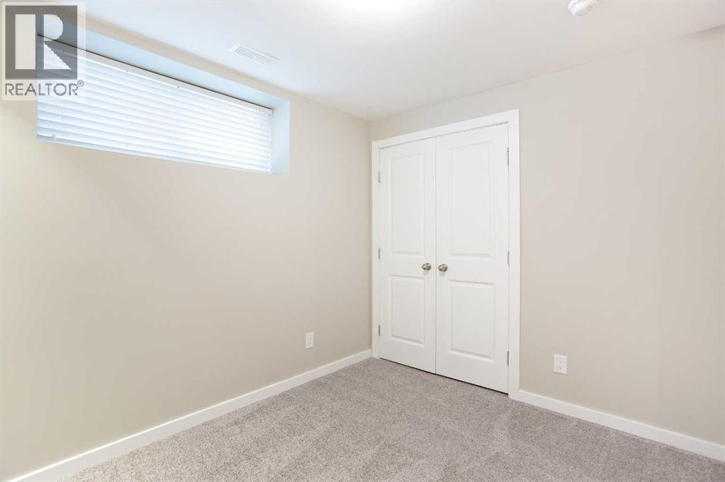 9 Cougar Ridge Rise Sw, Calgary, Alberta  T3H 0S7 - Photo 30 - A2249270