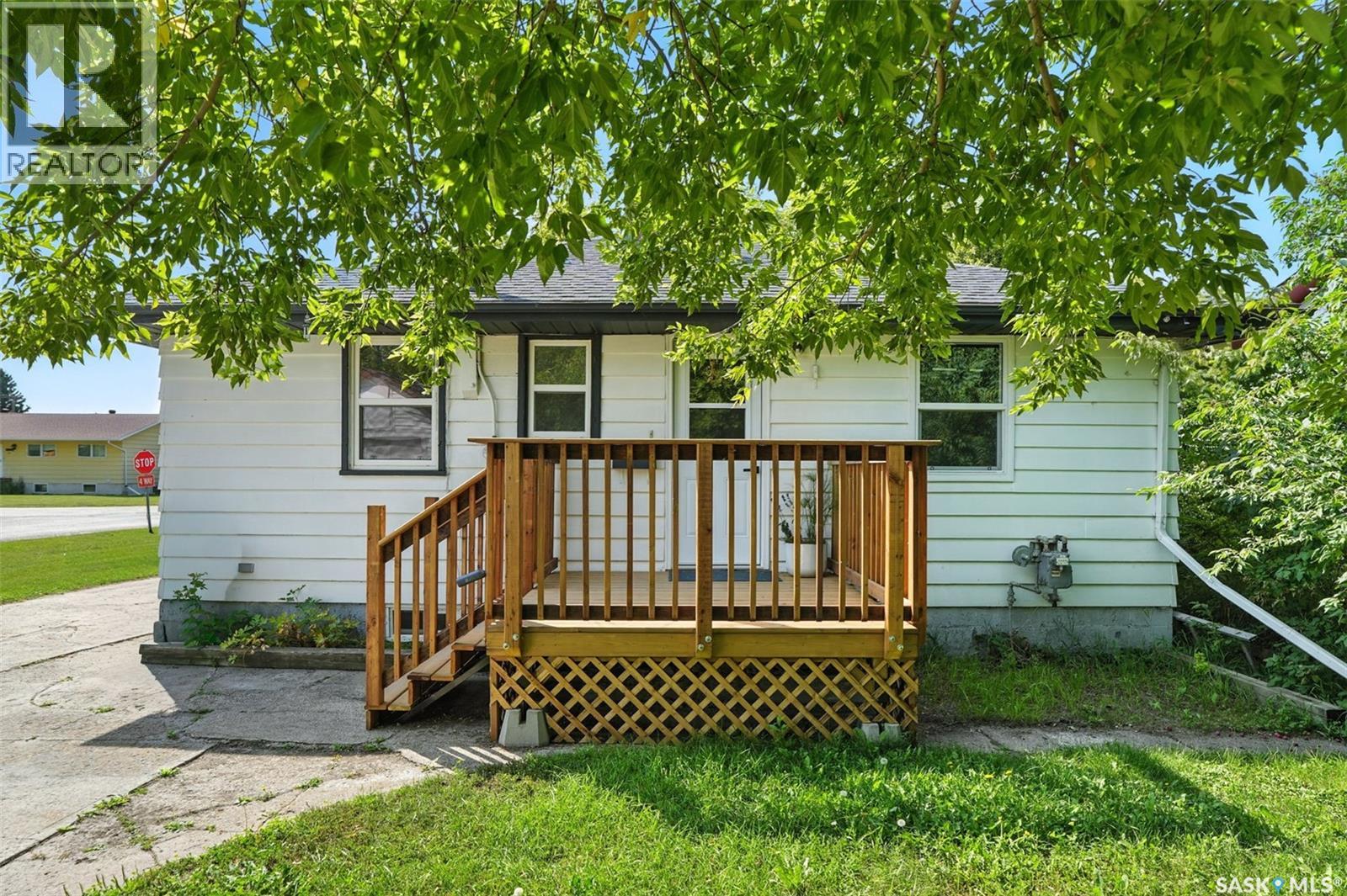 301 3rd Avenue W, Nokomis, Saskatchewan  S0G 3R0 - Photo 27 - SK019064
