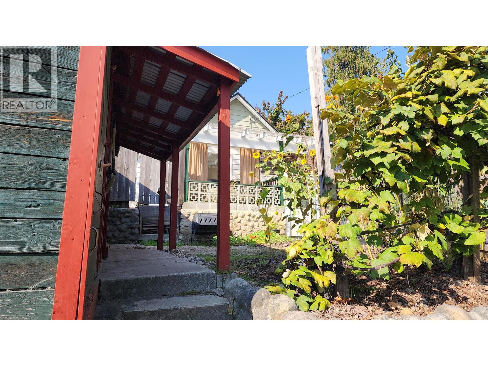 109 4th Avenue Nw, Nakusp, British Columbia  V0G 1R0 - Photo 29 - 10364187