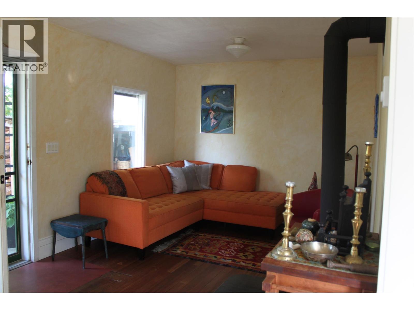 109 4th Avenue Nw, Nakusp, British Columbia  V0G 1R0 - Photo 7 - 10364187