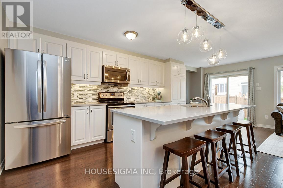 304 Lipizzaner Street, Ottawa, Ontario  K2S 0X8 - Photo 12 - X12430897