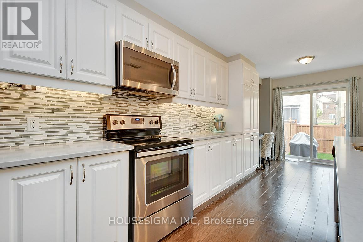 304 Lipizzaner Street, Ottawa, Ontario  K2S 0X8 - Photo 13 - X12430897