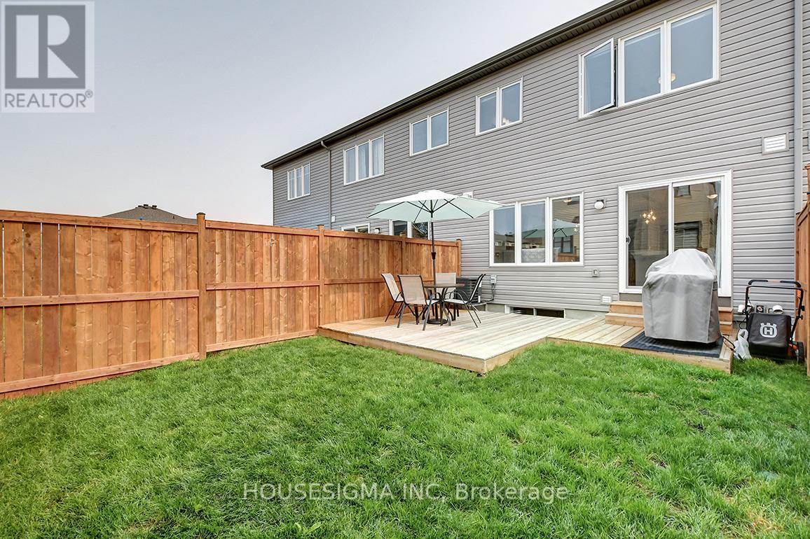 304 Lipizzaner Street, Ottawa, Ontario  K2S 0X8 - Photo 34 - X12430897