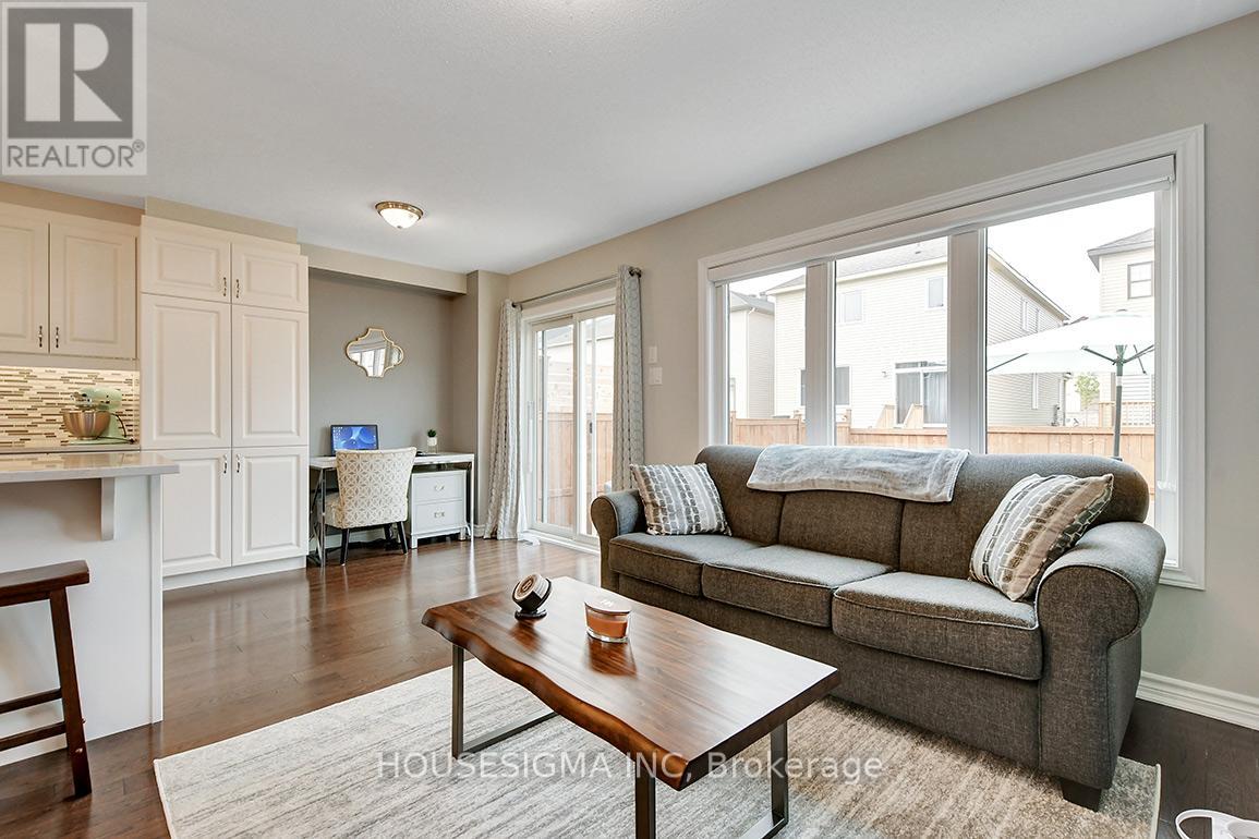 304 Lipizzaner Street, Ottawa, Ontario  K2S 0X8 - Photo 5 - X12430897
