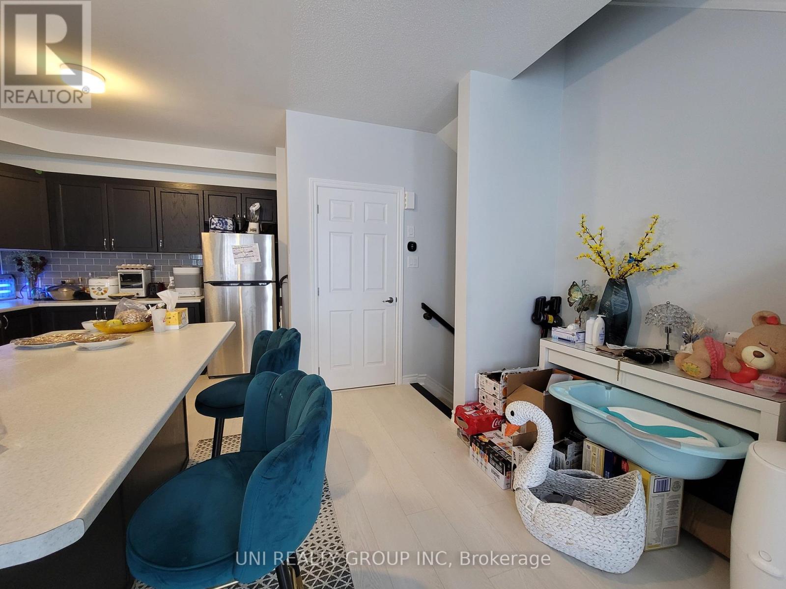 302 Ilmenite Private, Ottawa, Ontario  K2J 7C8 - Photo 10 - X12430898