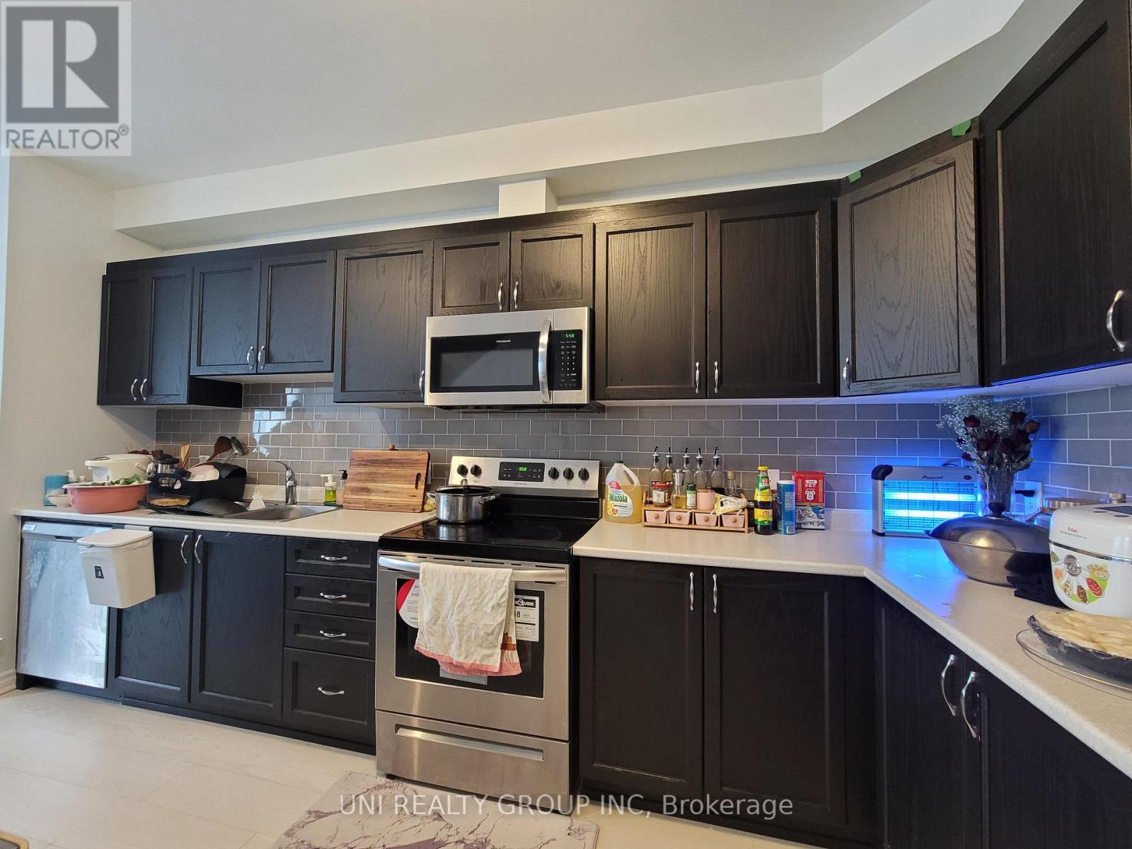 302 Ilmenite Private, Ottawa, Ontario  K2J 7C8 - Photo 14 - X12430898