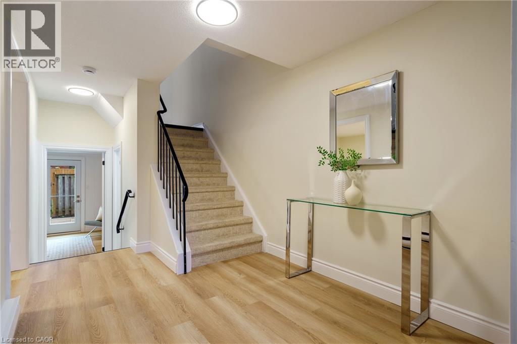 89 Violet Drive, Stoney Creek, Ontario  L8E 1J7 - Photo 2 - 40773821