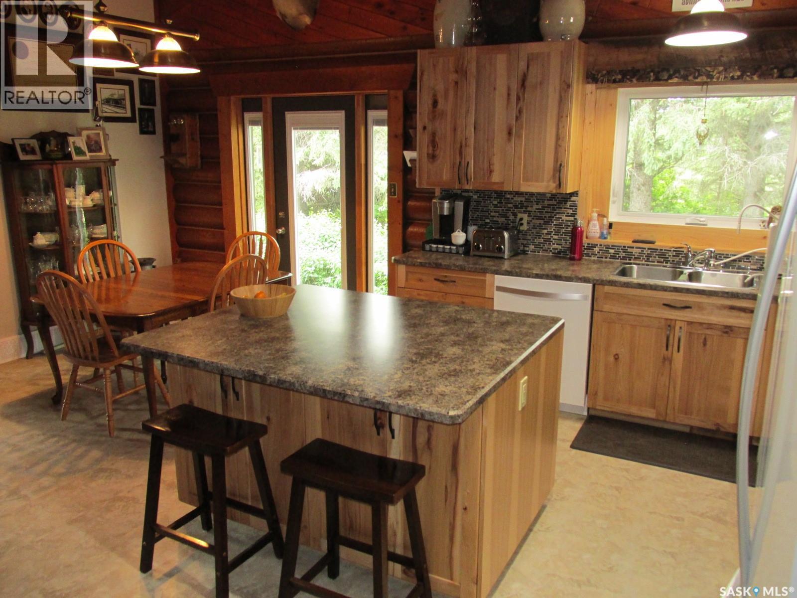 Garrick Log Home Acreage, Torch River Rm No. 488, Saskatchewan  S0J 0M0 - Photo 17 - SK007711