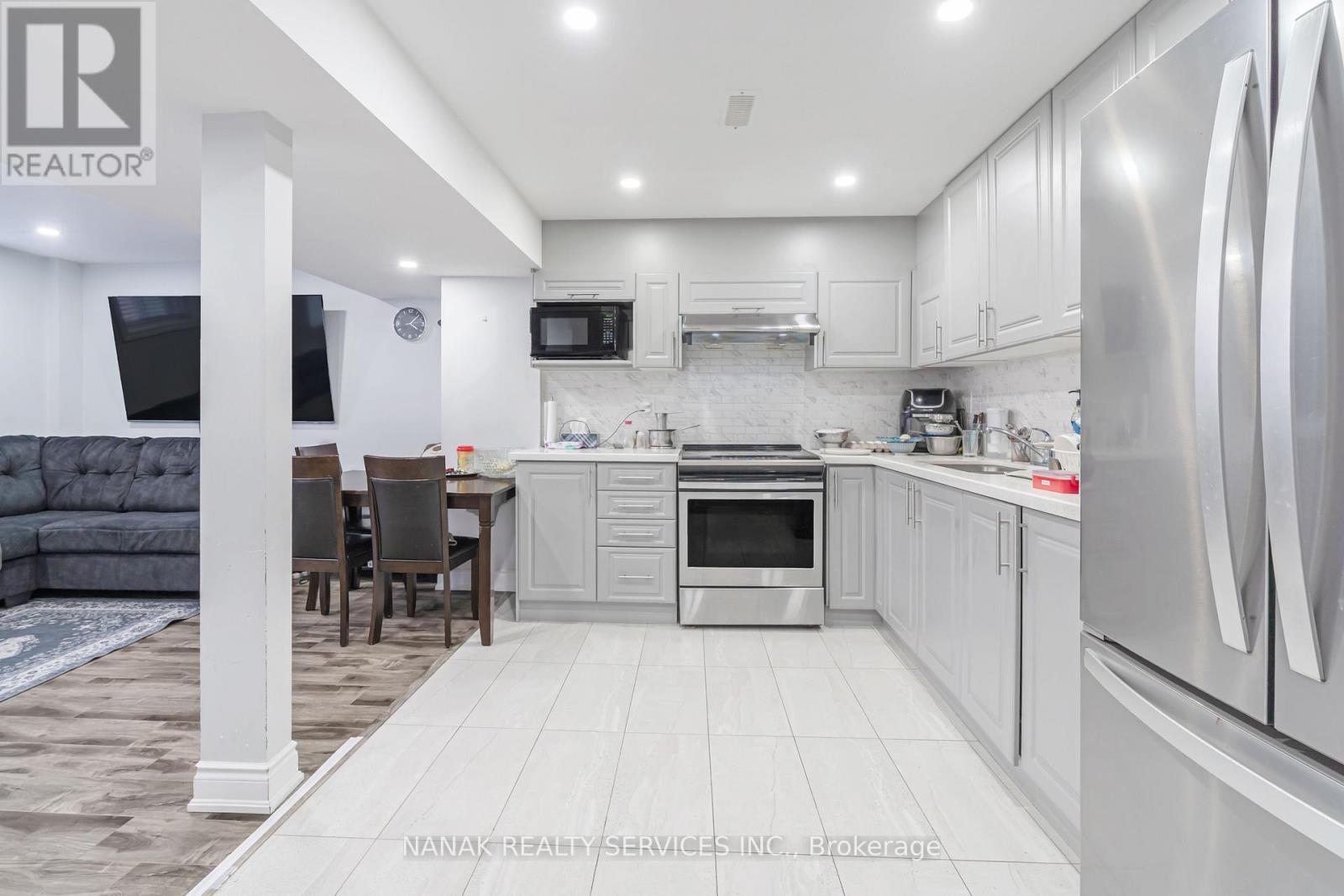 BSMT - 17 HENRY MOODY DRIVE, Brampton, Ontario