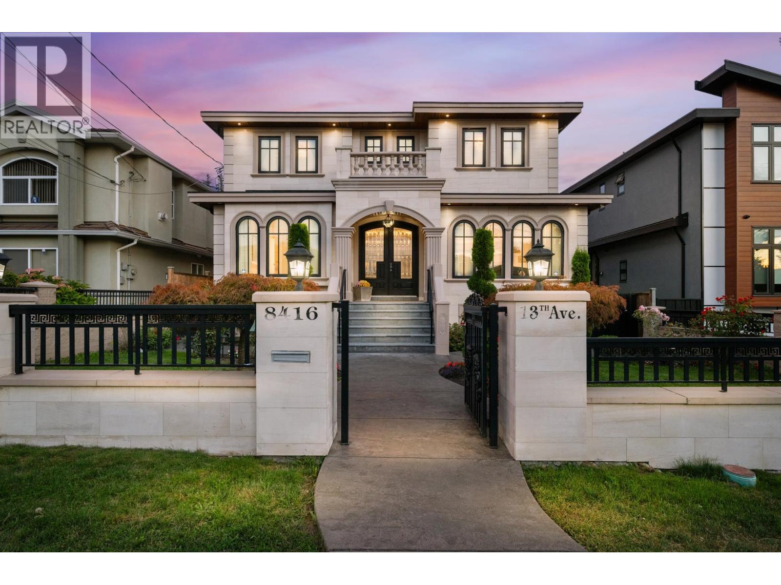 8416 13th Avenue, Burnaby, British Columbia  V3N 2G9 - Photo 2 - R3048446