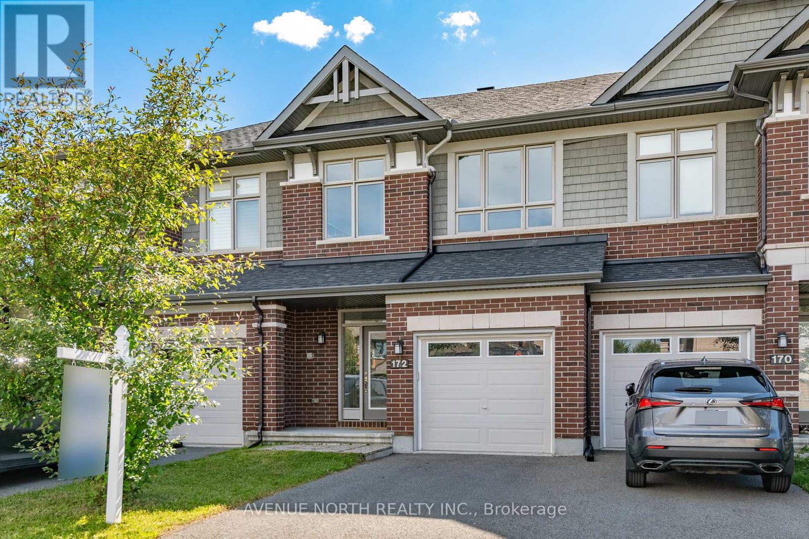 172 Larimar Circle, Ottawa, Ontario  K1X 0B6 - Photo 2 - X12430901