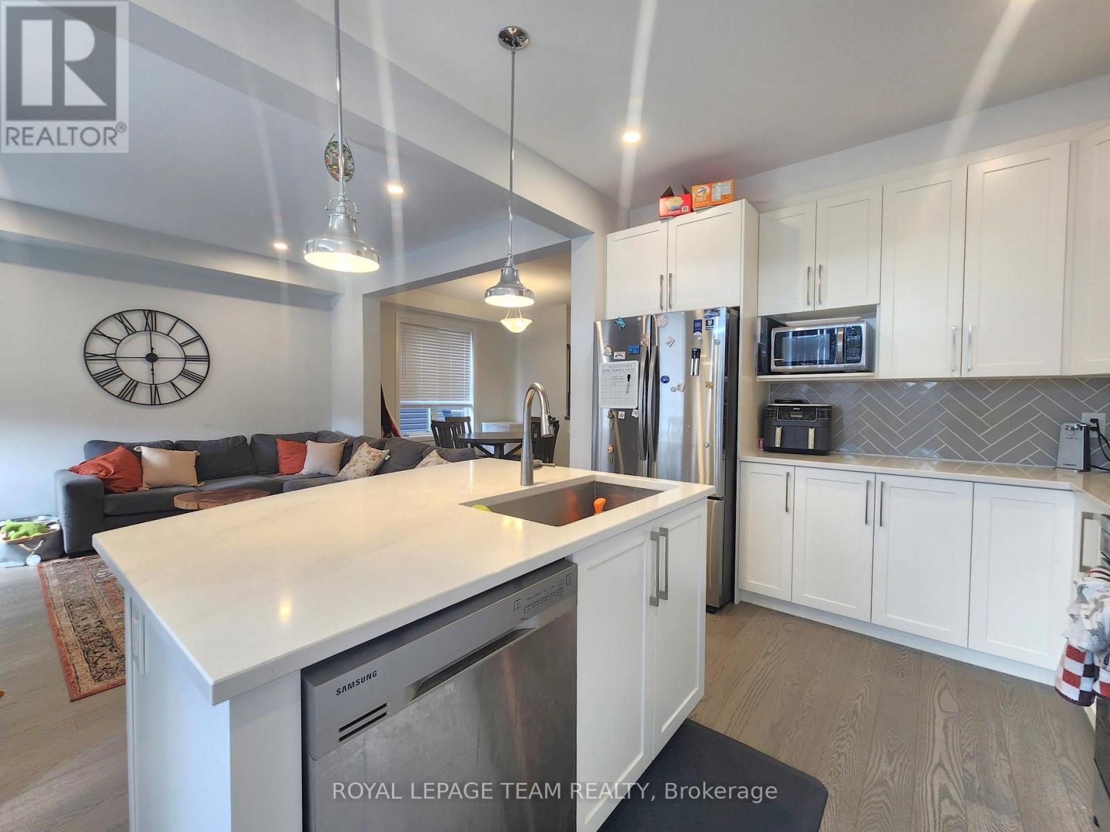 590 Paine Avenue, Ottawa, Ontario  K2T 0P7 - Photo 7 - X12430907