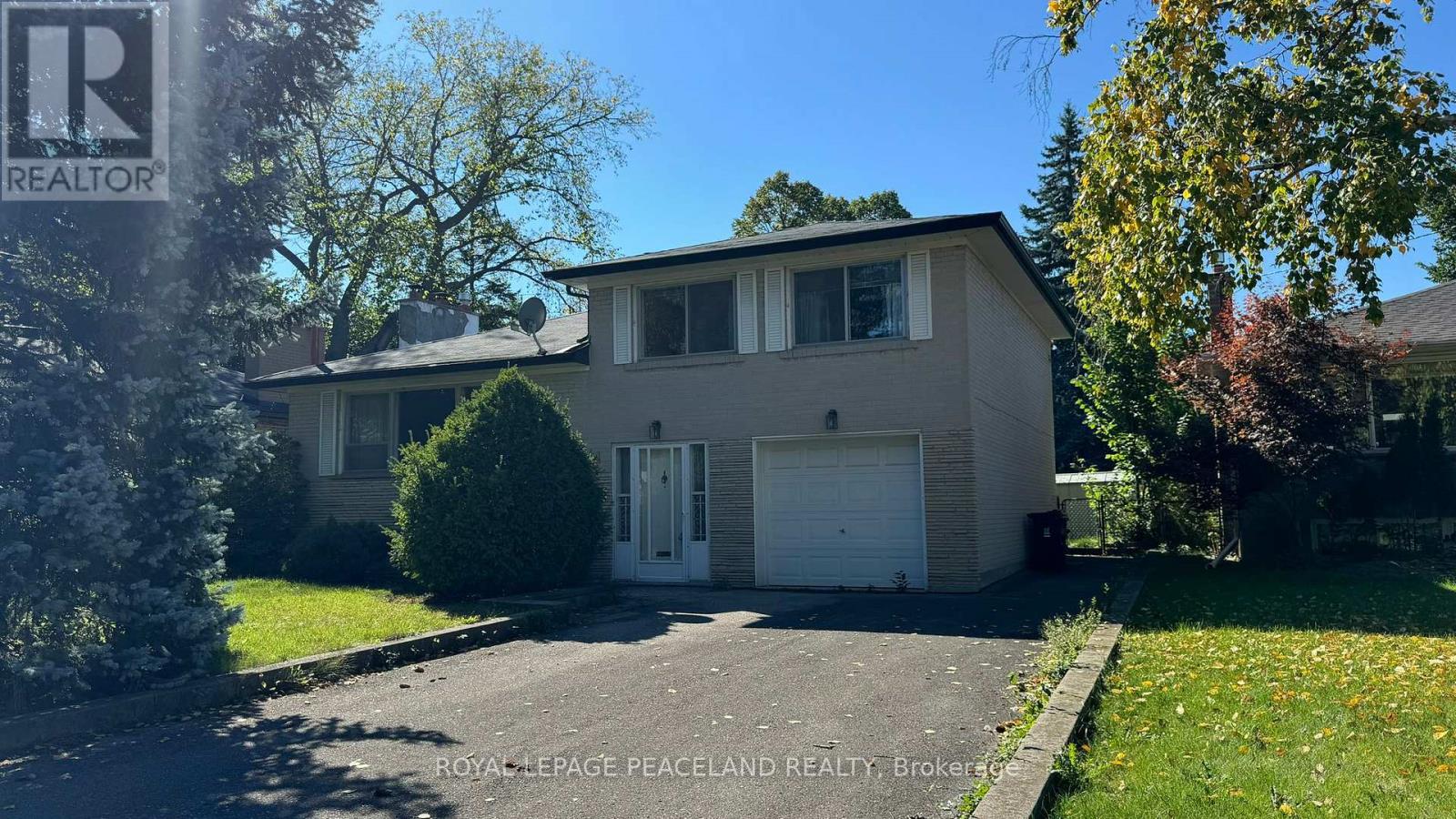 14 Whitelock Crescent, Toronto, Ontario  M2K 1V8 - Photo 1 - C12430904