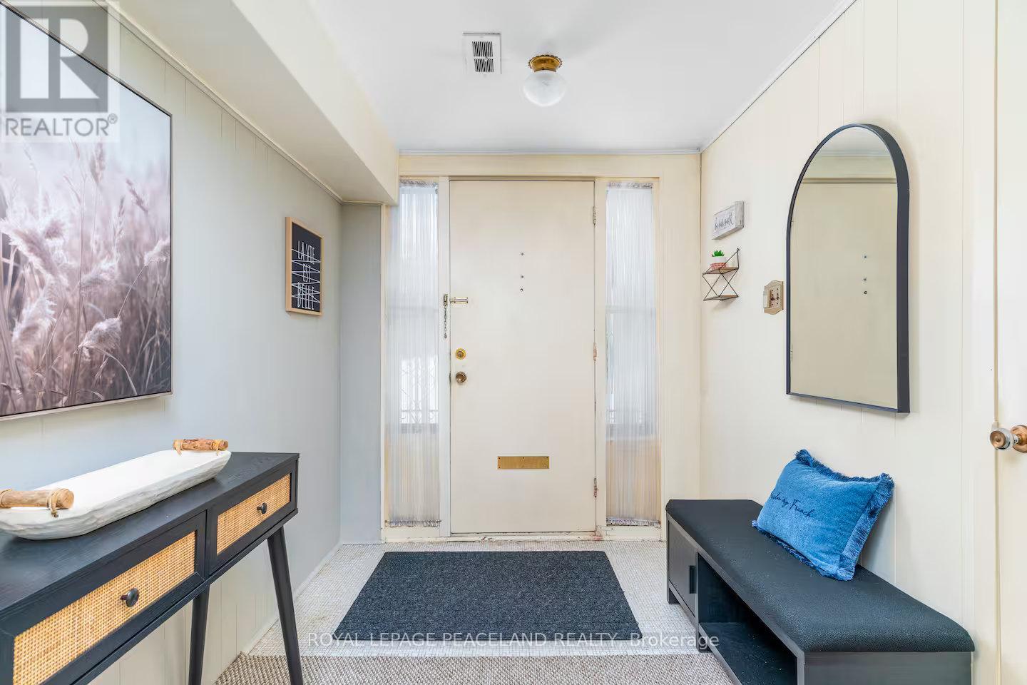 14 Whitelock Crescent, Toronto, Ontario  M2K 1V8 - Photo 3 - C12430904