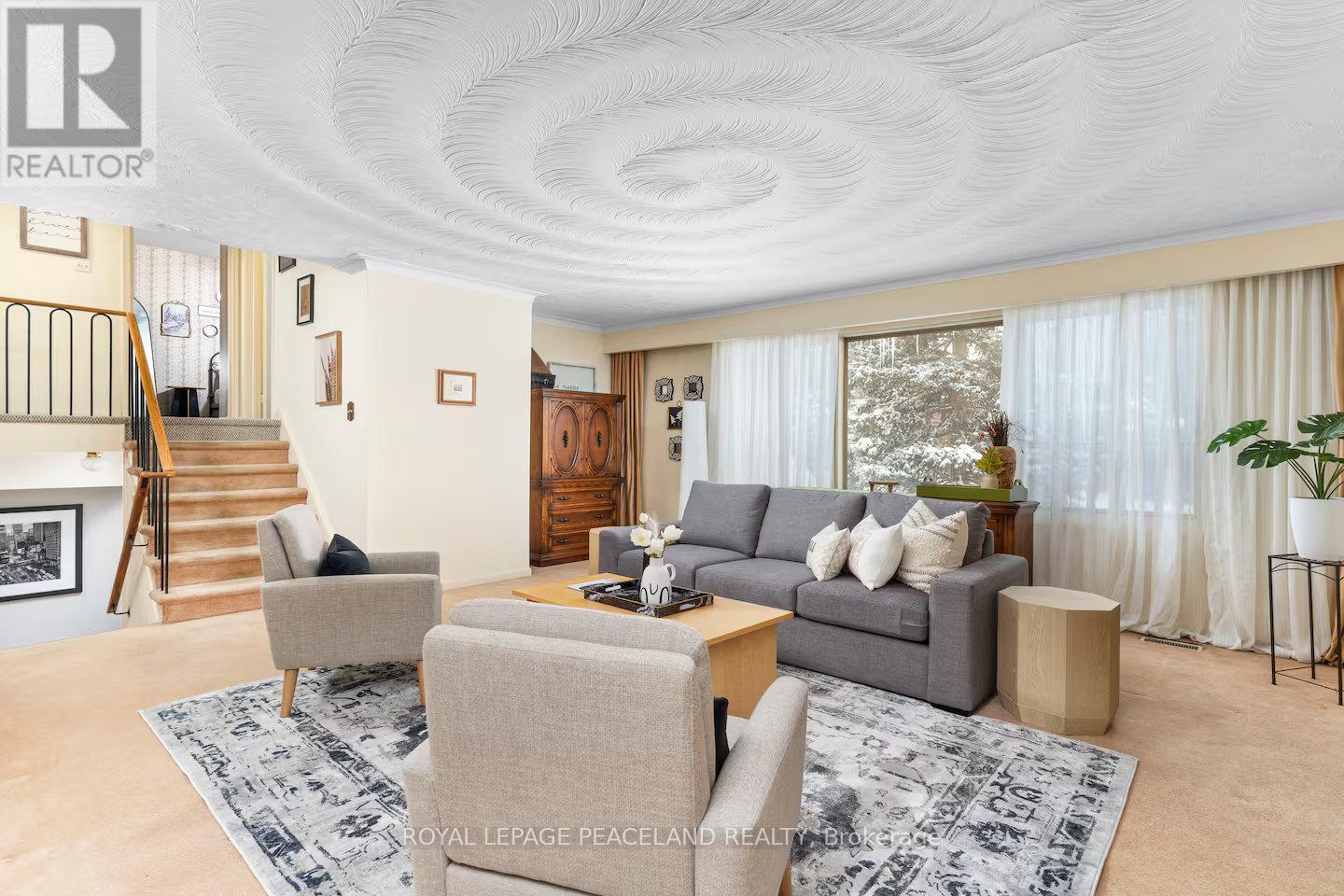 14 Whitelock Crescent, Toronto, Ontario  M2K 1V8 - Photo 6 - C12430904