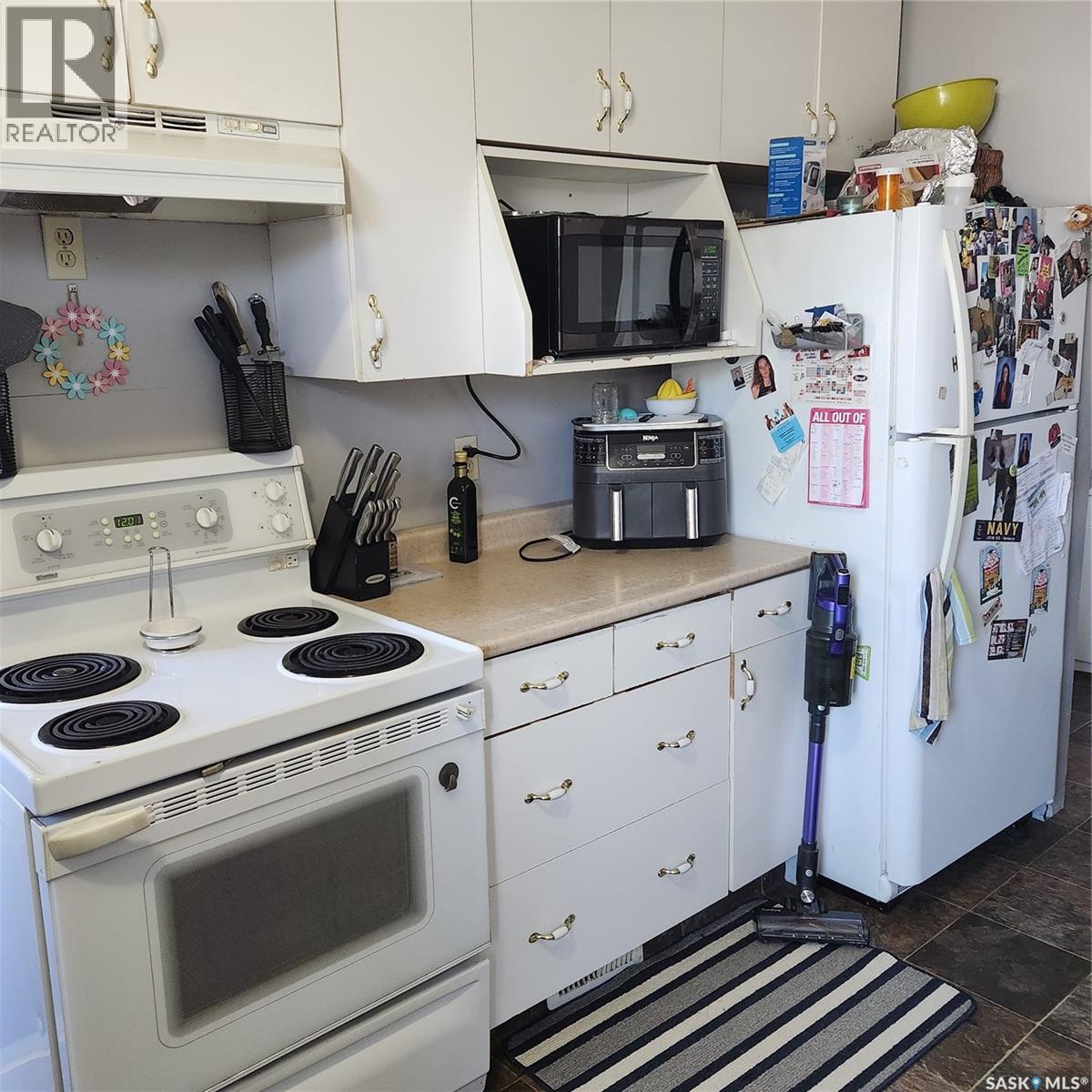 358-364 Stadacona Street W, Moose Jaw, Saskatchewan  S6H 1Z6 - Photo 10 - SK019546