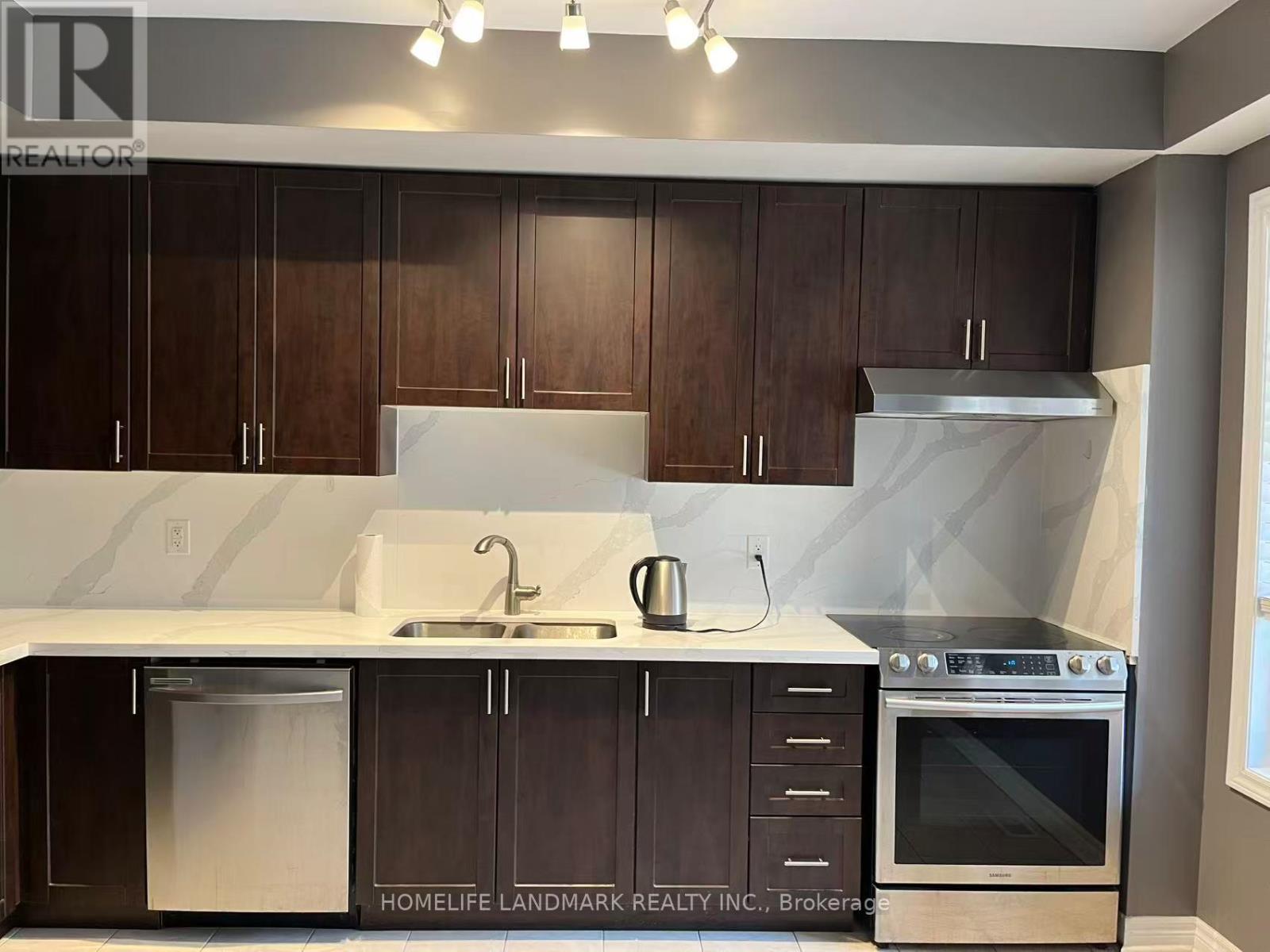 38 Orca Drive, Markham, Ontario  L6E 0R6 - Photo 10 - N12430908