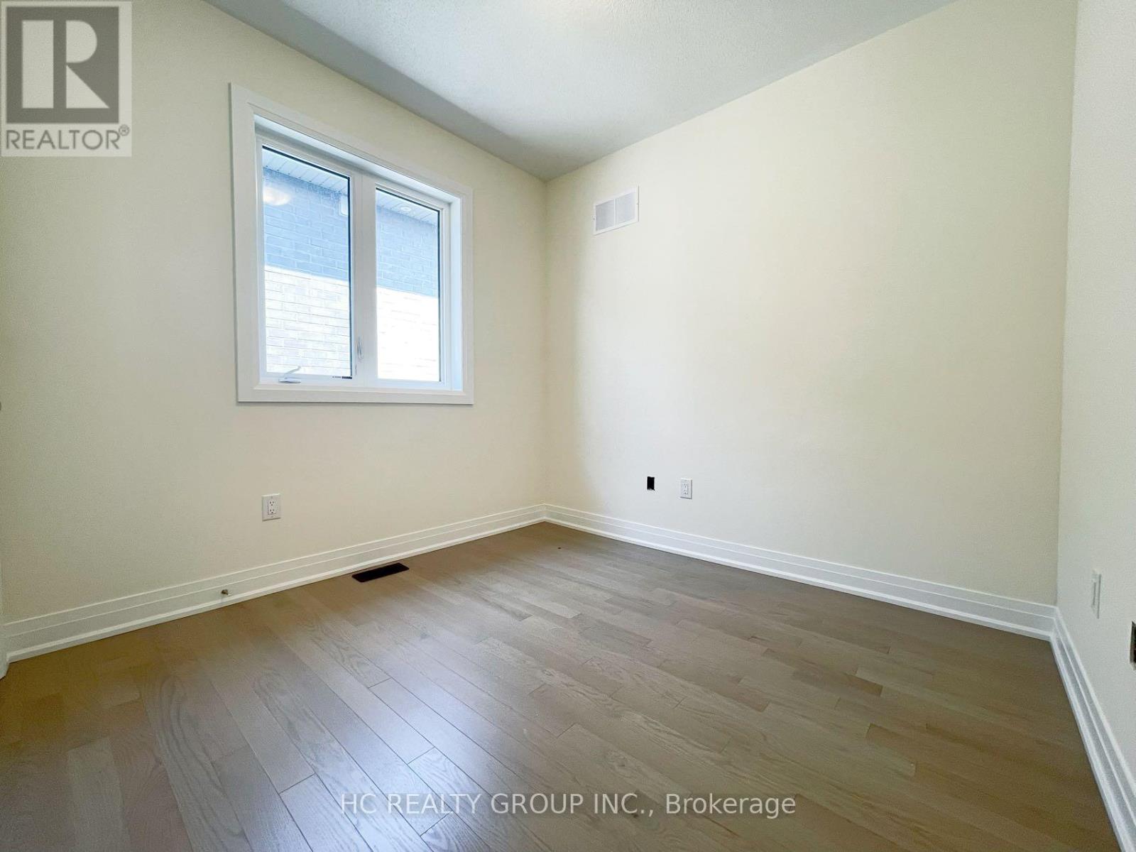 115a Bond Crescent, Richmond Hill, Ontario  L4E 3L1 - Photo 12 - N12430910