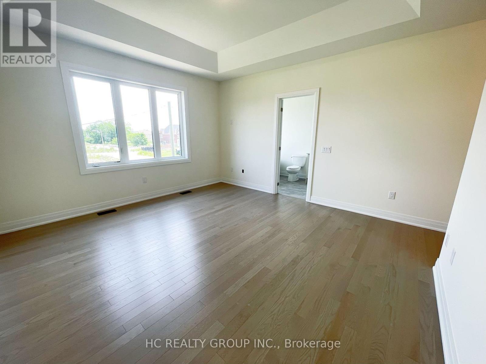 115a Bond Crescent, Richmond Hill, Ontario  L4E 3L1 - Photo 17 - N12430910