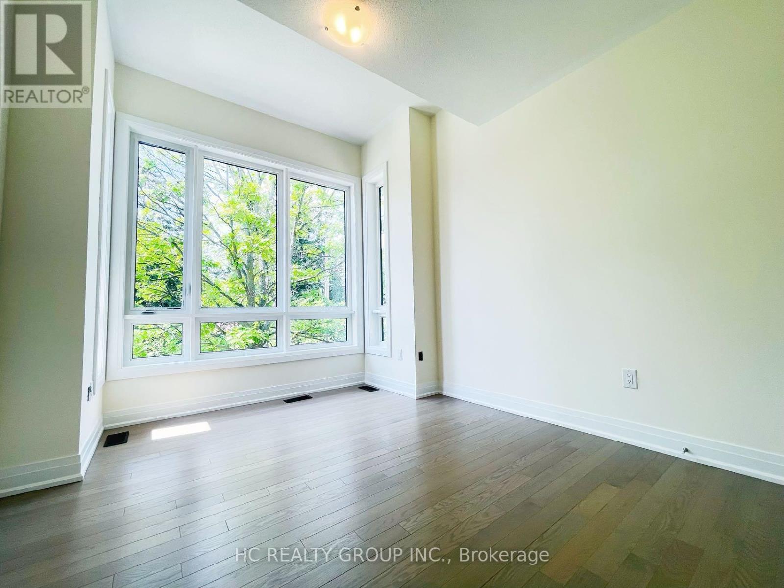 115a Bond Crescent, Richmond Hill, Ontario  L4E 3L1 - Photo 22 - N12430910