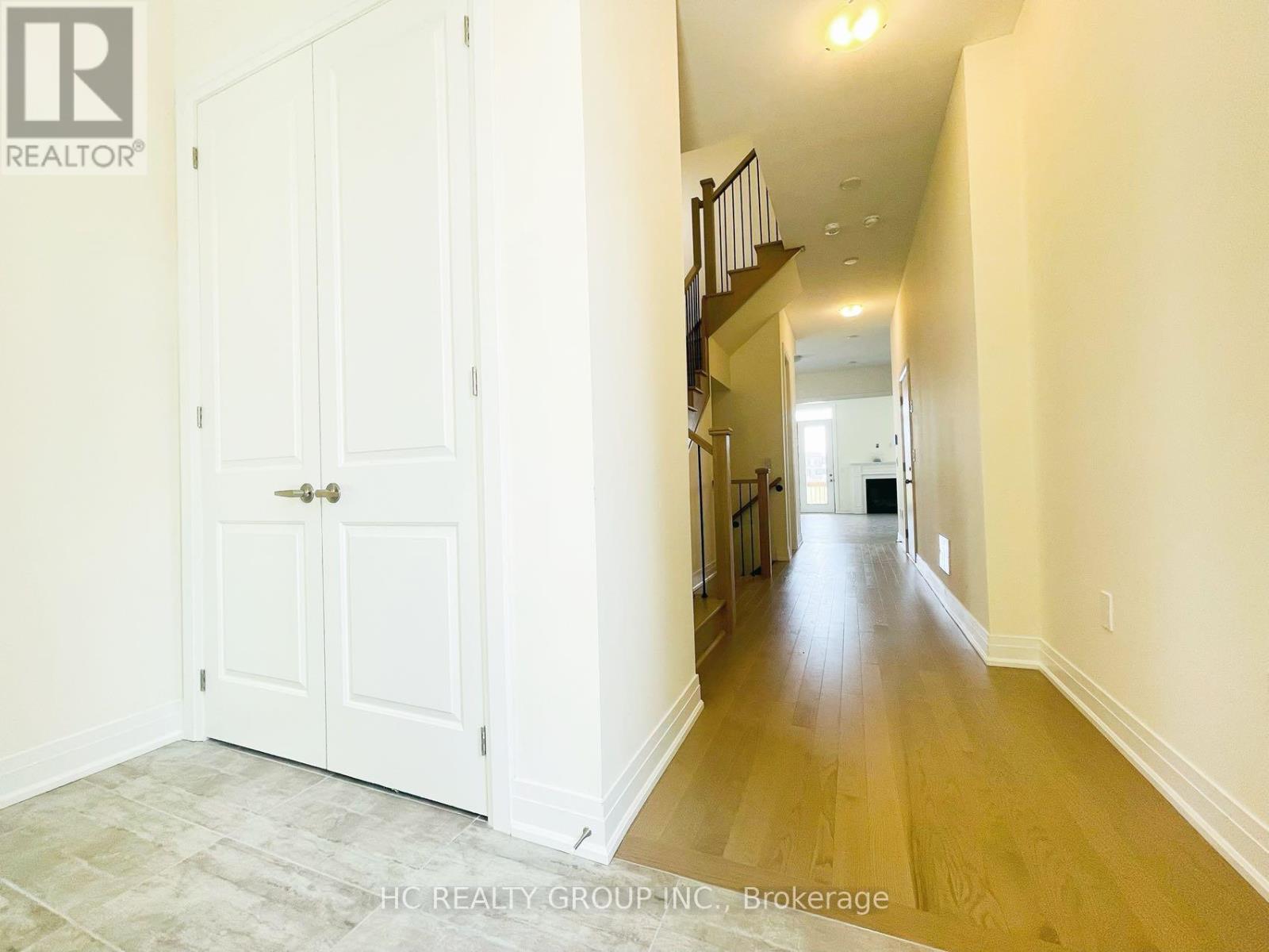 115a Bond Crescent, Richmond Hill, Ontario  L4E 3L1 - Photo 3 - N12430910