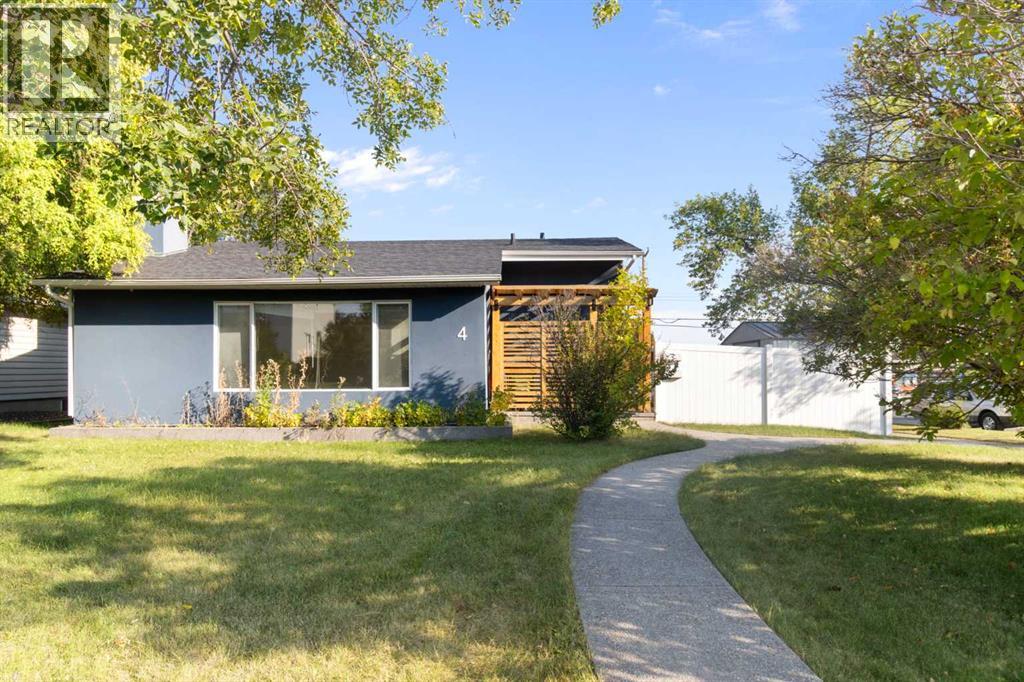 4 Heston Street NW, Calgary, Alberta