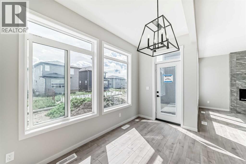338 Corner Glen Way Ne, Calgary, Alberta  T3N 2P2 - Photo 9 - A2248057
