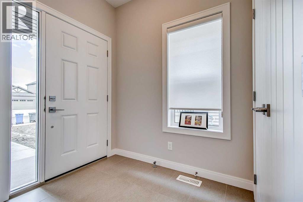 11 Drake Landing Street, Okotoks, Alberta  T1S 0P7 - Photo 3 - A2243768