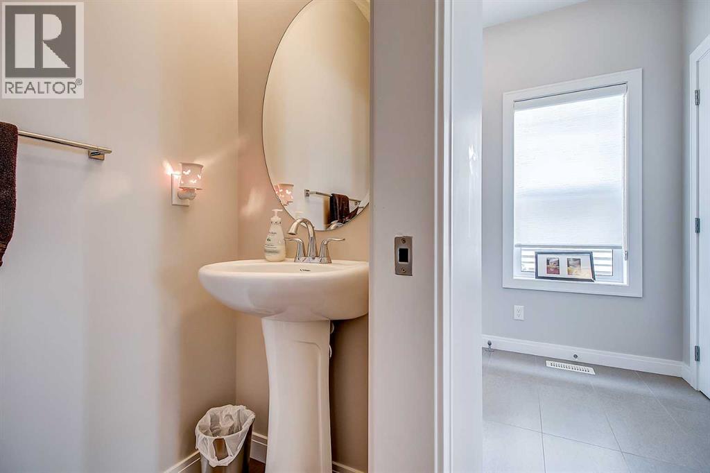 11 Drake Landing Street, Okotoks, Alberta  T1S 0P7 - Photo 20 - A2243768
