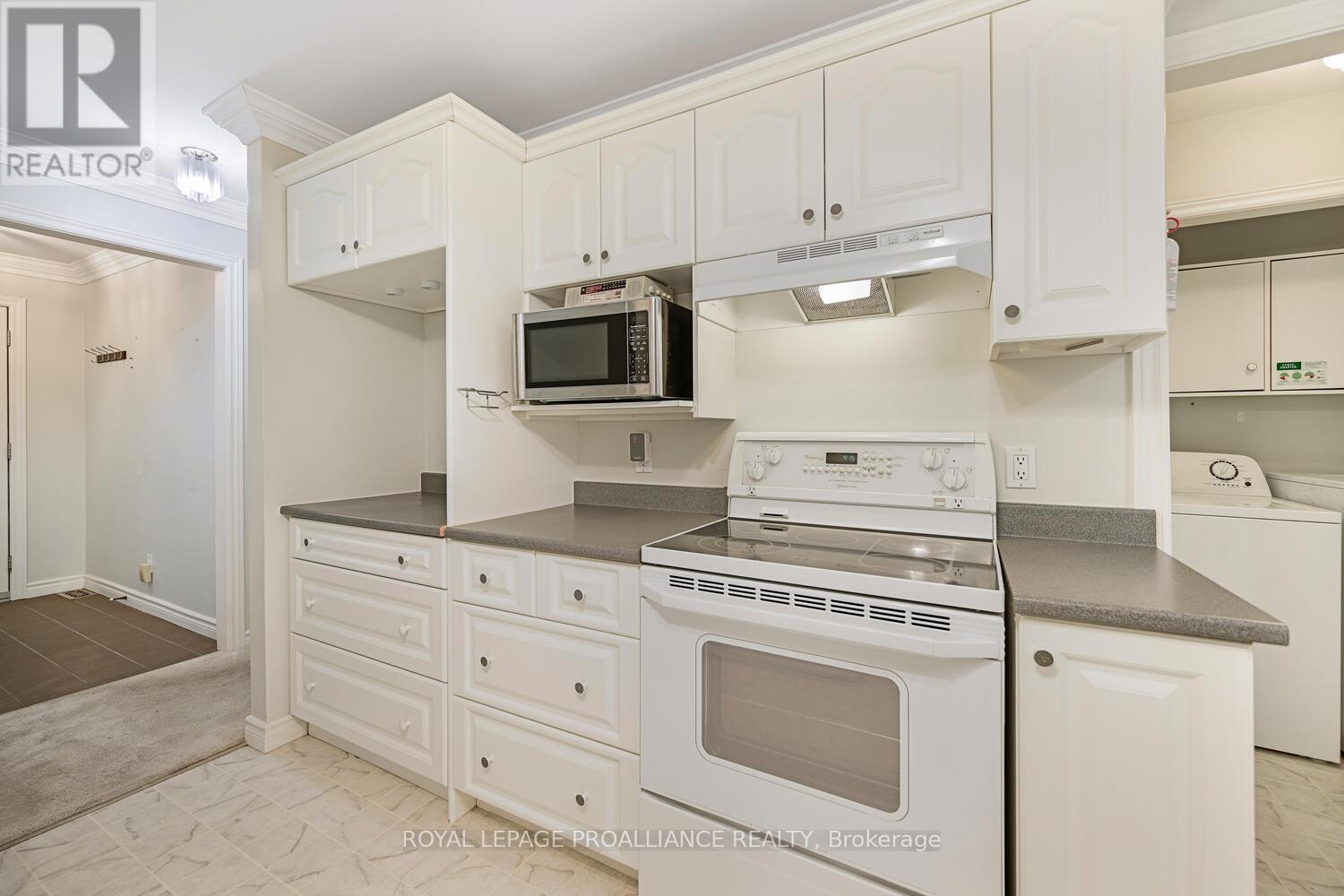 1003 Montrose Street, Brockville, Ontario  K6V 7E9 - Photo 15 - X12430922