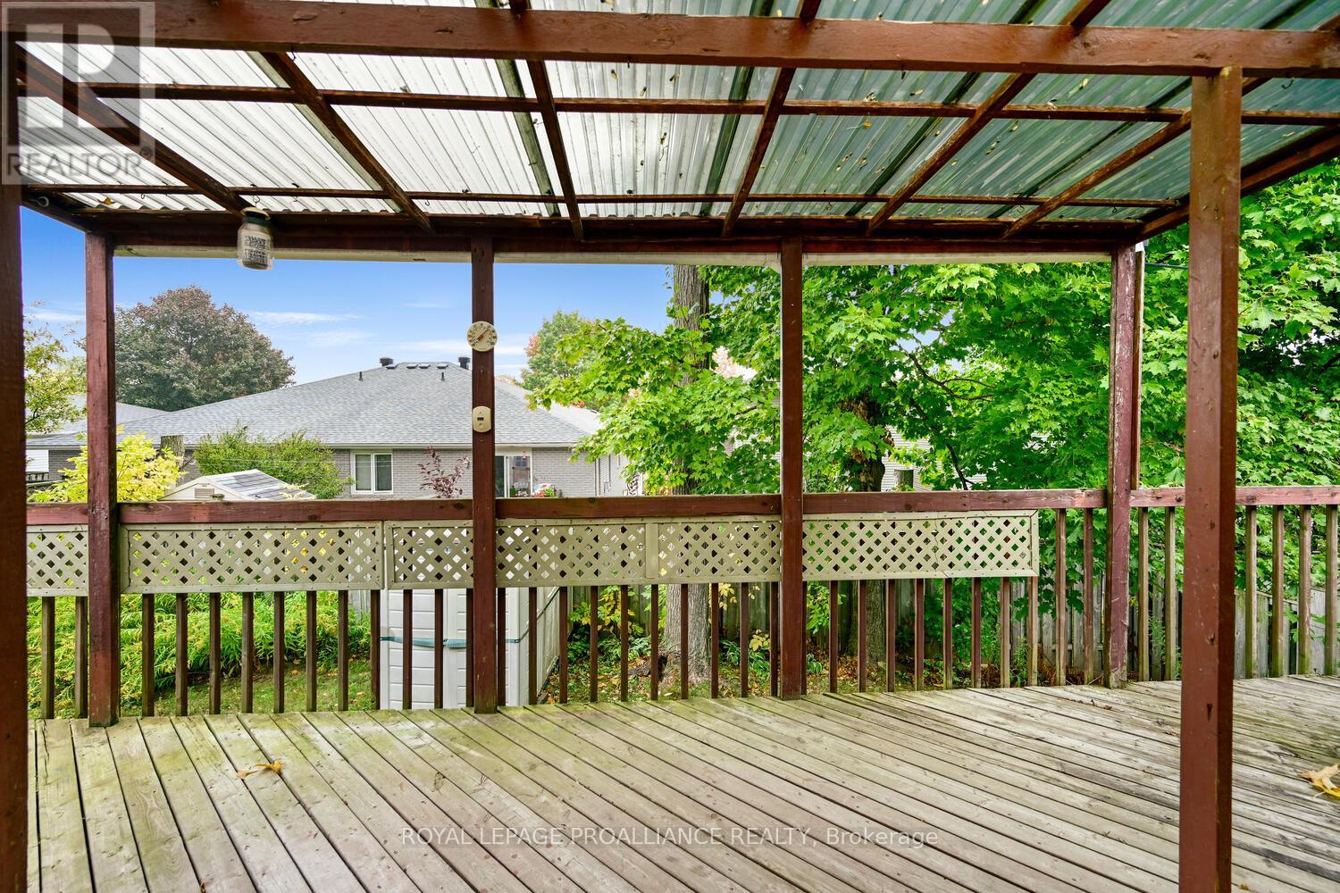 1003 Montrose Street, Brockville, Ontario  K6V 7E9 - Photo 33 - X12430922