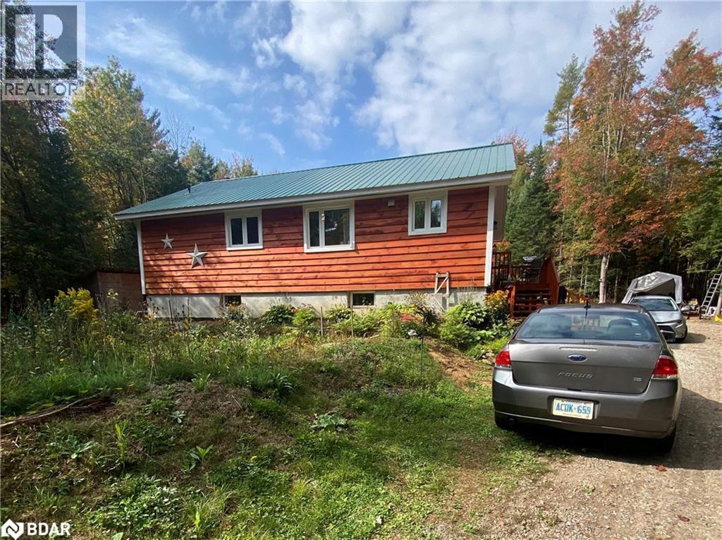 1070 Vankoughnet Road Road, Bracebridge, Ontario  P1L 1X1 - Photo 3 - 40774233