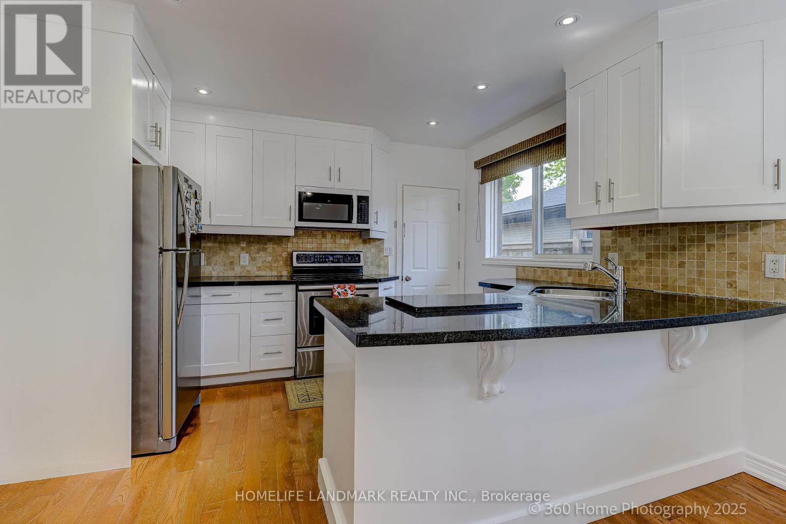 38 Moorecroft Crescent, Toronto, Ontario  M1K 3V1 - Photo 11 - E12430917