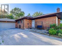 38 Moorecroft Crescent, Toronto (Ionview), Ca